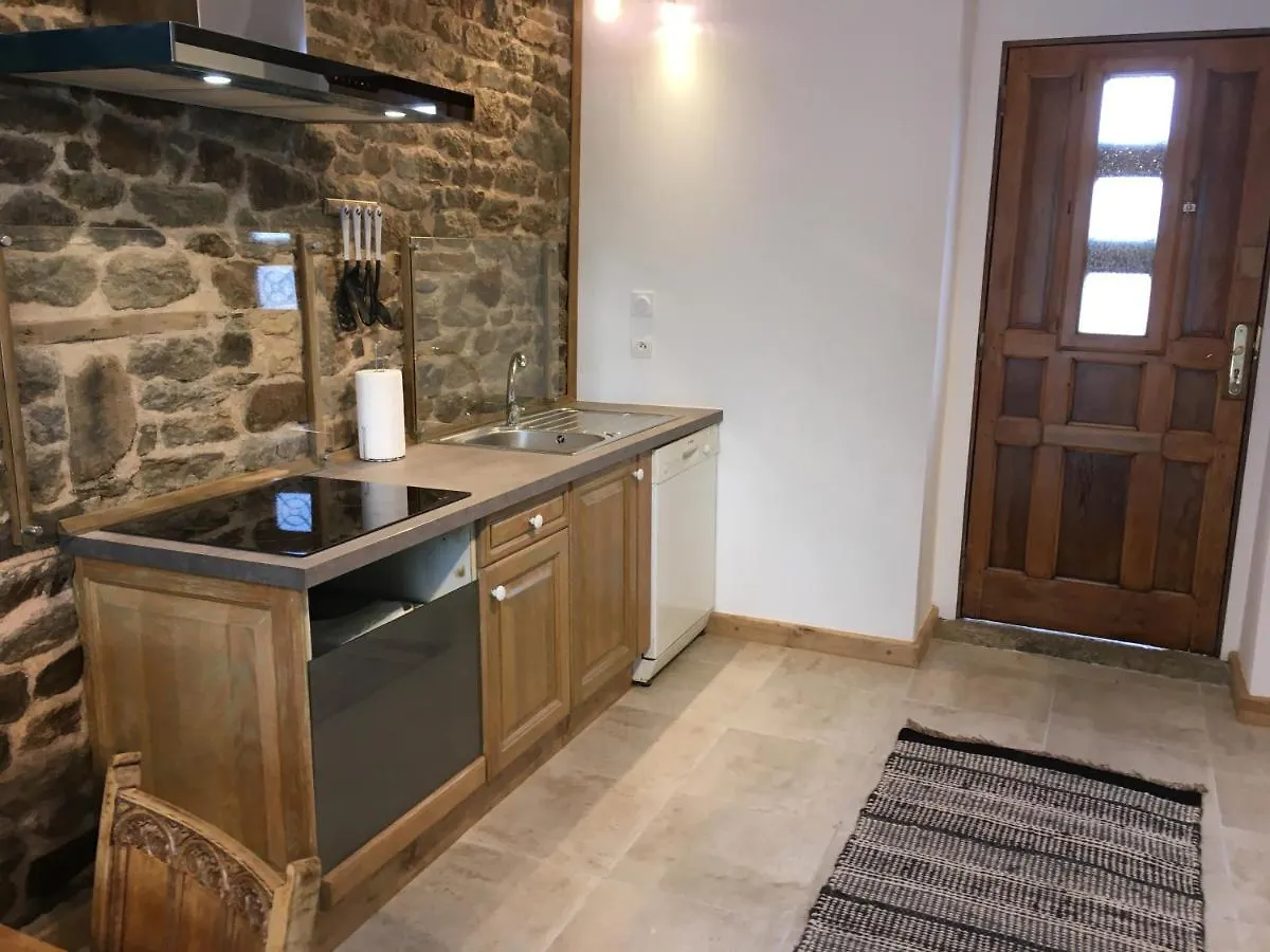 Les Maricotais Gîte L'Hirondelle Treverien 0*,