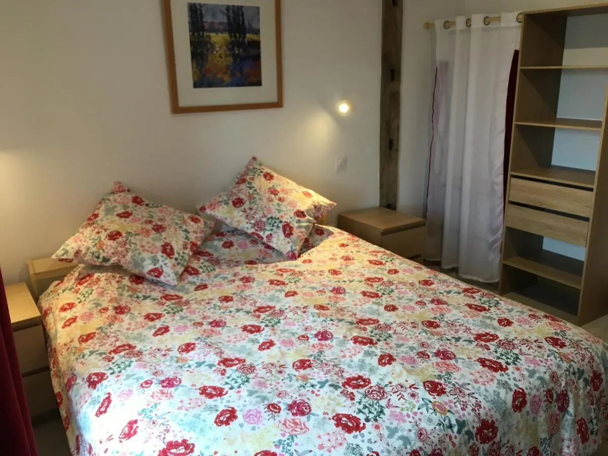 Hébergement de vacances Les Maricotais Gîte L'Hirondelle Treverien France