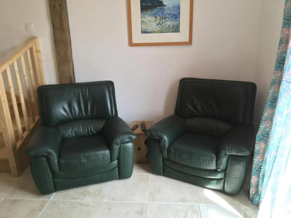 Hébergement de vacances Les Maricotais Gîte L'Hirondelle Treverien